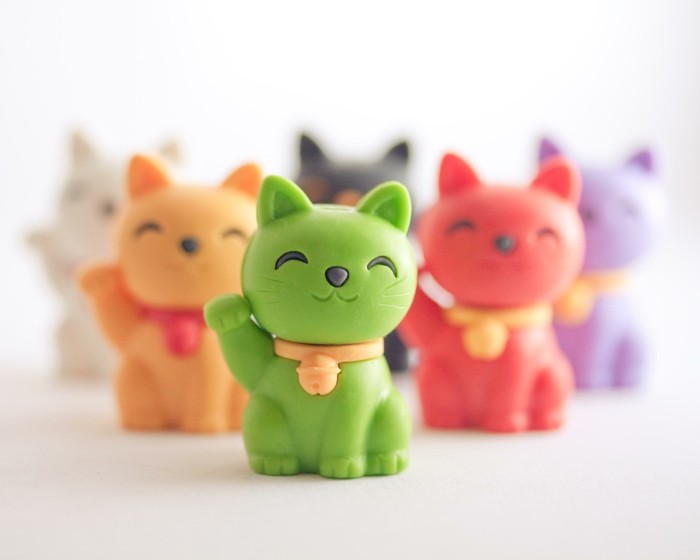 chats porte-bonheur japonais multicolores chat agitant signifiant chat porte-bonheur japonais